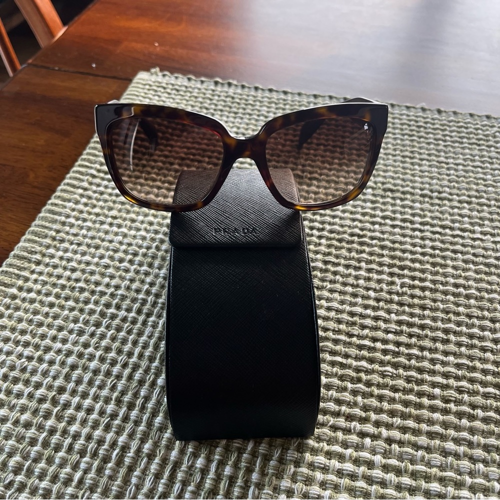 Prada Sunglasses with case, brown